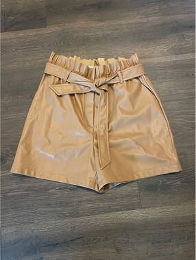 Vero Moda faux leather shorts size M